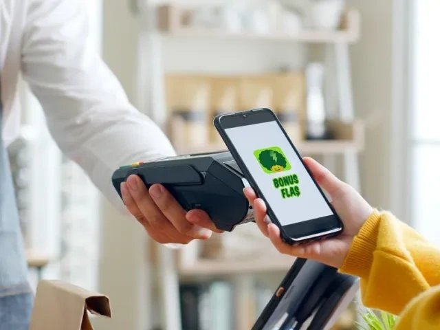 Mobil Temassız veya QR Ödeme'yle yapacağınız alışverişlerinize toplam 1.000 Mil ayrıcalığı!